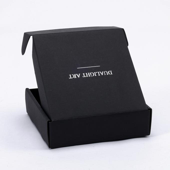 Boîtes d'expédition en carton ondulé mat noir pour sous-vêtements chaussures cadeau boîte de messagerie pliante 7