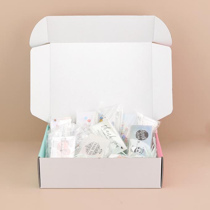 Emballage en carton ondulé recyclable imprimé avec logo sur mesure Boîte de messagerie pour l'expédition de marchandises 10