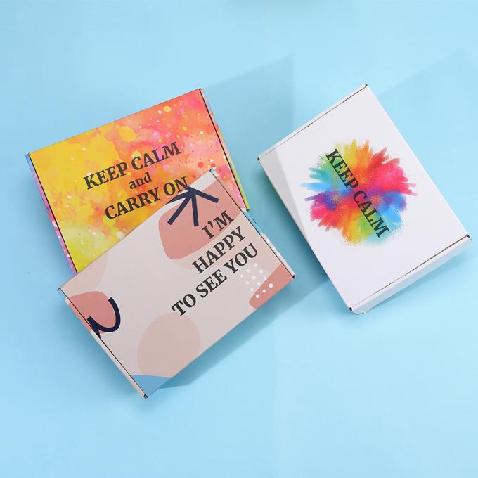 Boîte en papier ondulé personnalisée en relief pour l'expédition mensuelle de jouets pour chiens et chats 10
