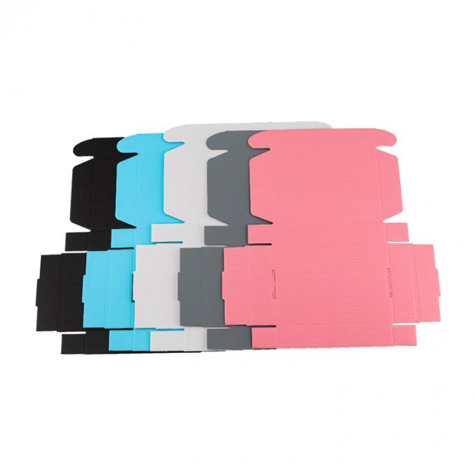 Carton ondulé Logo personnalisé Boîte cadeau écologique Magnéte Vêtements pliables Boîte en papier 1