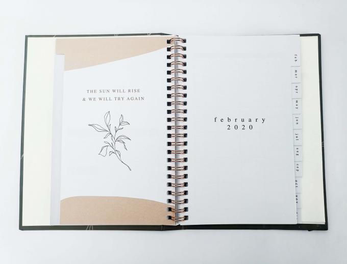 Cacher un cahier en couverture dure en spirale, imprimer un plan hebdomadaire avec 80 feuilles de pages intérieures 1