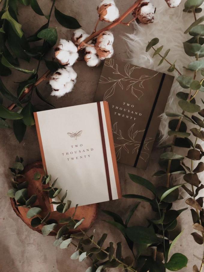 Cacher un cahier en couverture dure en spirale, imprimer un plan hebdomadaire avec 80 feuilles de pages intérieures 6
