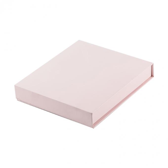 Carton ondulé Logo personnalisé Boîte cadeau écologique Magnéte Vêtements pliables Boîte en papier 7