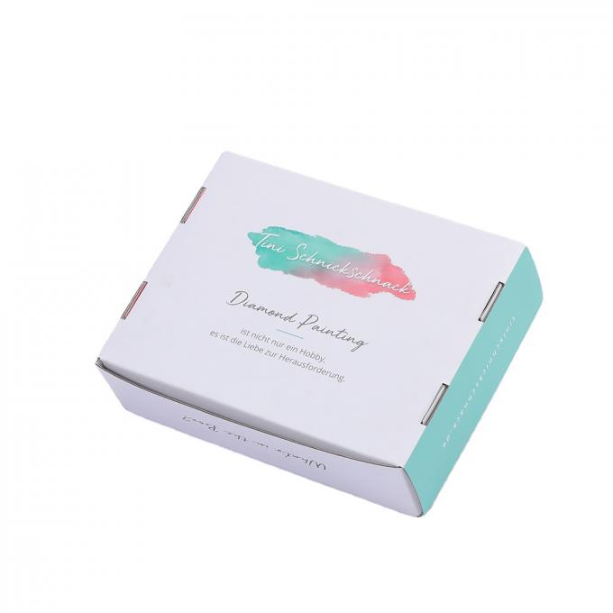 Commande personnalisée Acceptée Impression Boîte cadeau d'emballage blanc Boîte courrier en papier ondulé 10