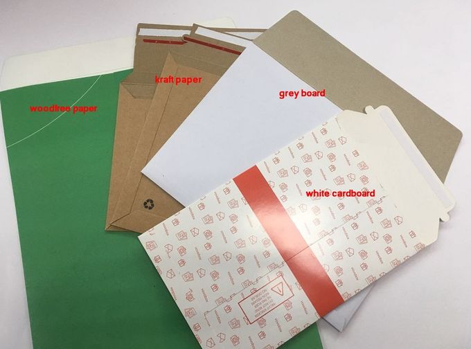 Enveloppes rigides d'annonces de carton de Papier d'emballage de services d'impression de l'enveloppe A5 avec auto-adhésif