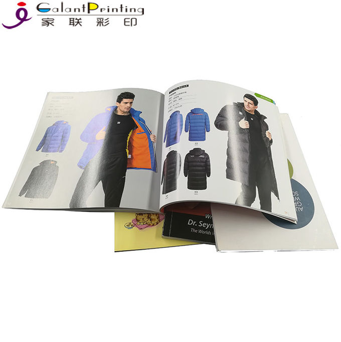 Services d'impression Softcover de brochure de catalogue de livre de finition de Matt multicolores